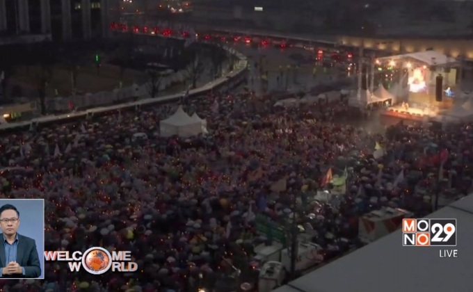 ชาวเกาหลีใต้ประท้วงให้ถอดถอน ปธน.