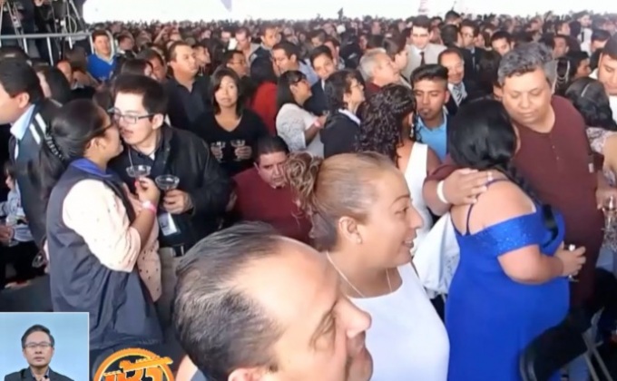 เม็กซิโกจัดพิธีสมรสหมู่ 3,400 คู่