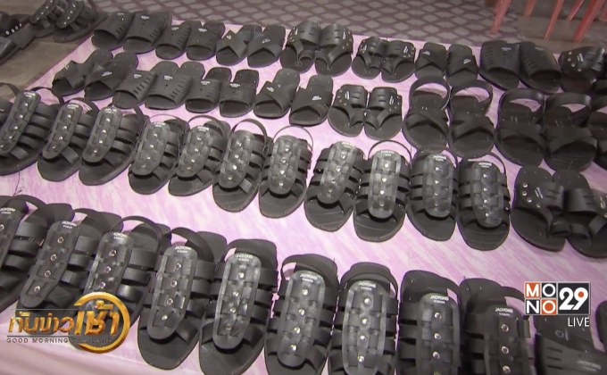 ไอเดียเก๋ เปลี่ยนยางรถเก่าให้เป็น “รองเท้าใหม่”