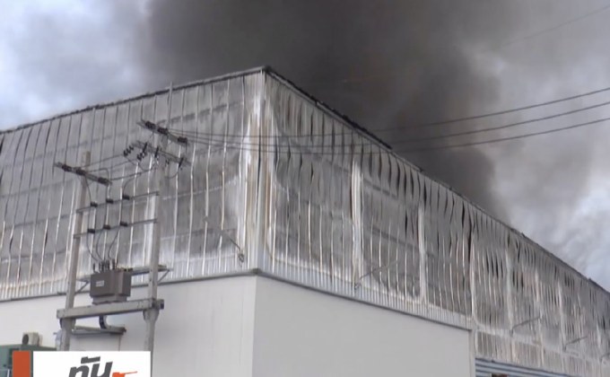 เพลิงไหม้อาคารกระจายสินค้า ใน จ. สมุทรปราการ