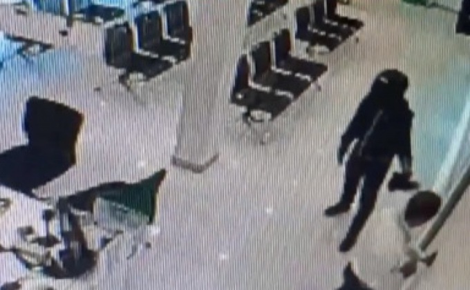 เร่งติดตามคนร้ายปล้นแบงค์กสิกร จ.ชลบุรี