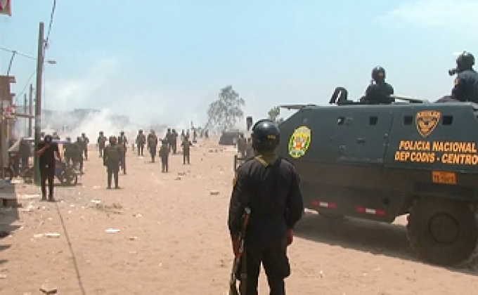 ตำรวจเปรูปะทะผู้บุกรุกพื้นที่สาธารณะ