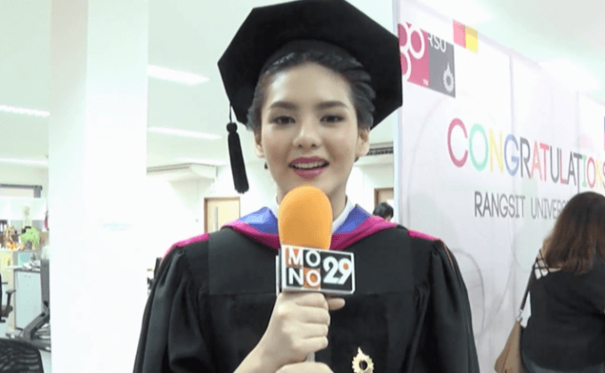 มิ้นท์ G20 รับปริญญา ม.รังสิต