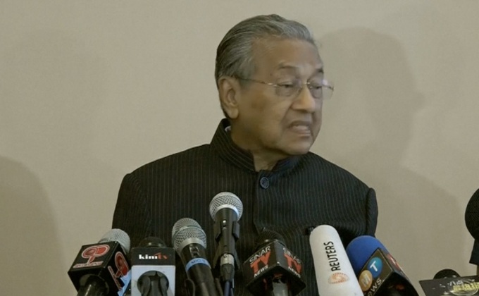 “มหาธีร์” ท้า “นาจิบ” ดีเบตปมทุจริต