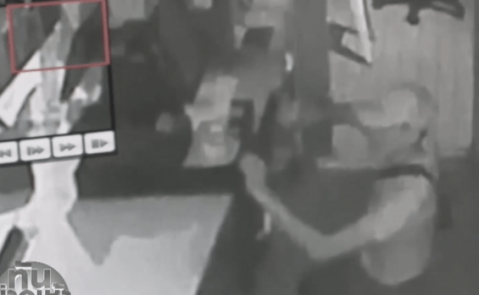 โจรแสบบุกงัด 3 ร้านอาหาร ขโมยเงินสด หนีลอยนวล