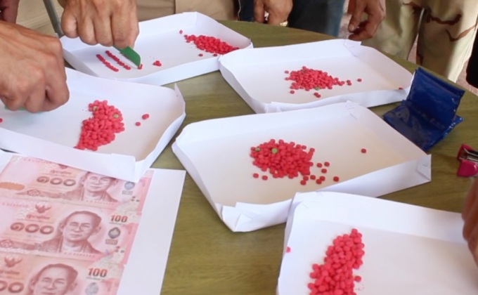 อึ้ง! วัยรุ่นซื้อยาบ้ามาขายด้วยเงินลงทุนจากแม่