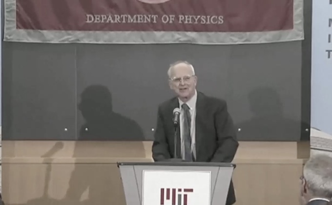 สามนักวิทย์ชาวสหรัฐฯ คว้ารางวัลโนเบลสาขาฟิสิกส์