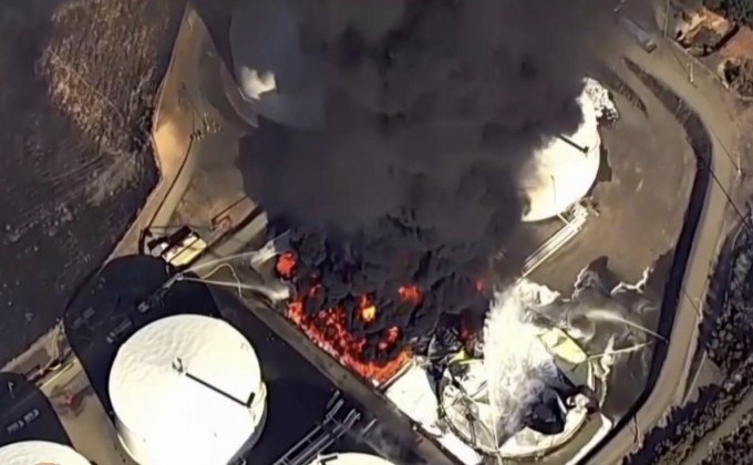 เพลิงไหม้คลังน้ำมันสหรัฐฯ ในรัฐแคลิฟอร์เนีย