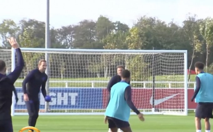 สิงโตคำรามเรียก 2 แข้งดาวรุ่งเสริมทัพ