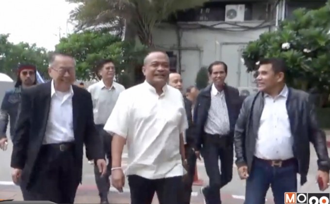 เลื่อนอ่านคำพิพากษาคดี นปช.บุกบ้านสี่เสาฯ เป็น 23 ก.ย.