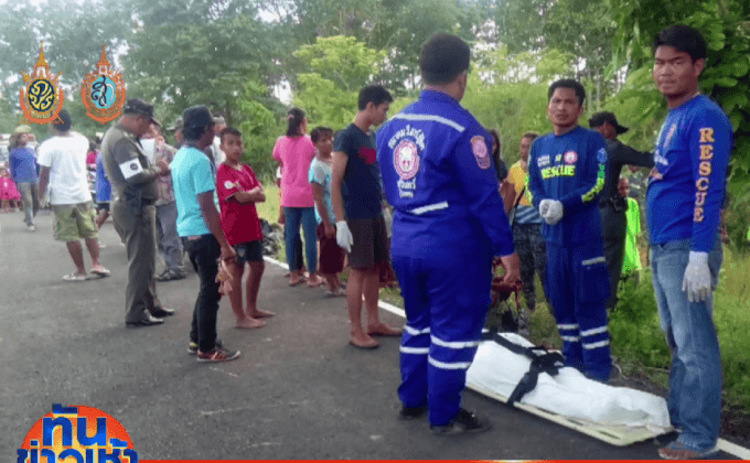 3 เด็กหญิง ซิ่ง จยย.แหกโค้งชนท่อปูน เสียชีวิตคาที่ 1 เจ็บ 2 ราย