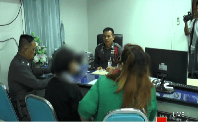 แจ้งจับครูอ้างใช้อาวุธปืนขู่เด็ก 