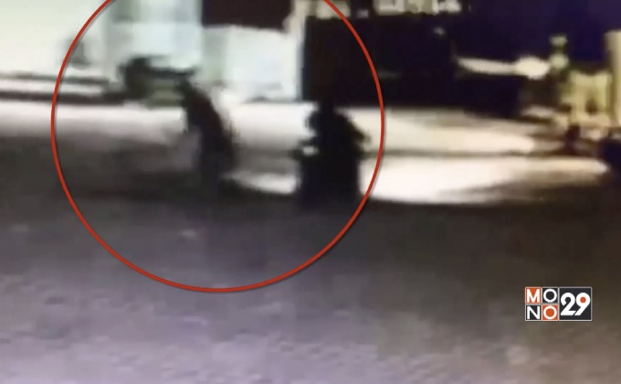 ออกหมายจับ 4 วัยรุ่นรุมทำร้ายคนขับรถกะป๊อดับ