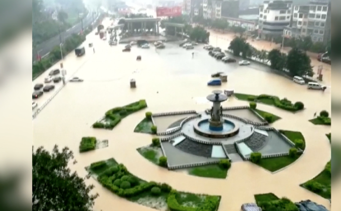 ฝนตกหนักในจีนเดือดร้อนกว่า 70,000 คน