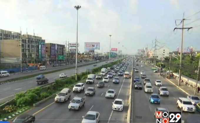 ถ.พหลโยธินฝั่งขาออก กทม.รถติดสะสม