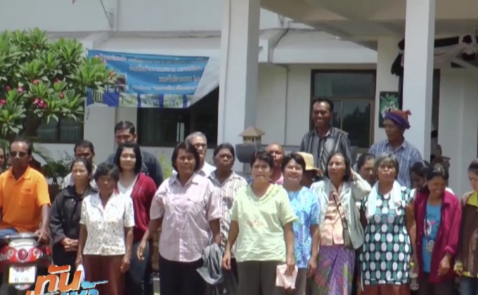 ชาวบ้านล่ารายชื่อถอดถอนผู้ใหญ่บ้าน อ้างแสวงหาผลประโยชน์
