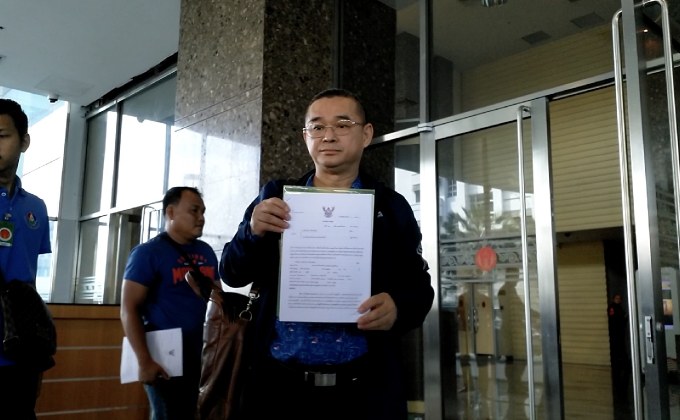 เพื่อไทยร้องศาล รธน.ปลดล็อคพรรคการเมือง