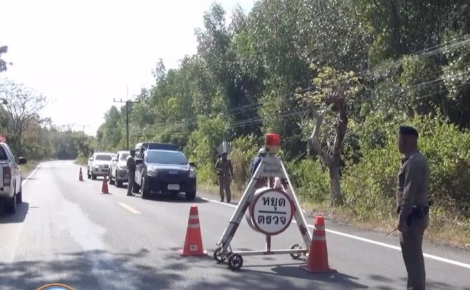 ตำรวจยันตั้งจุดสกัดตรวจปัสสาวะถูกต้อง