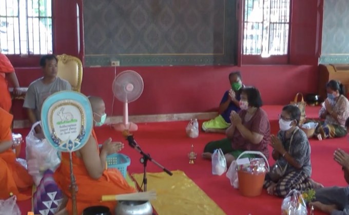 วัดเข้มทำบุญวันวิสาขบูชาต้องสวมหน้ากาก-เว้นระยะห่าง