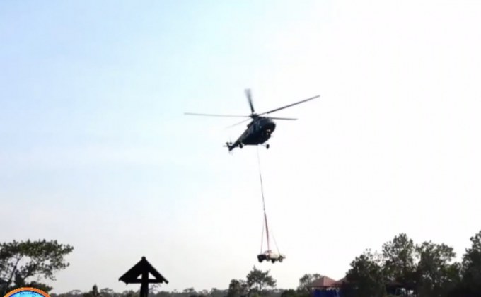 ฮ.MI-17 ขนแทรกเตอร์ดับไฟป่าภูกระดึง
