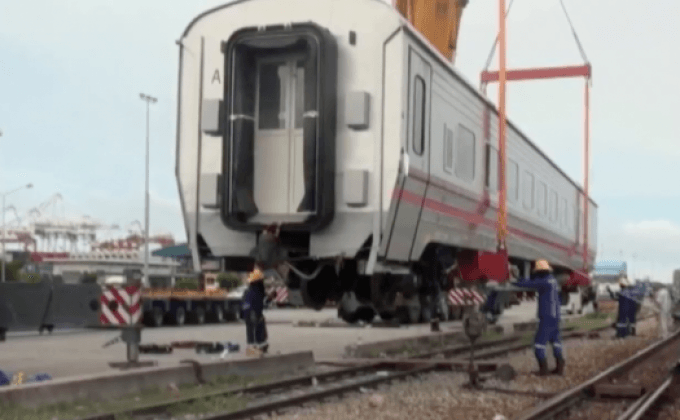 เตรียมทดสอบรถไฟโดยสารใหม่จากจีน ก.ค.นี้