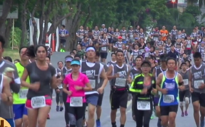 ความสำเร็จยิ่งใหญ่ ฮาล์ฟ มาราธอน บางแสน 21
