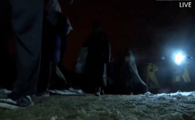 ผู้อพยพฝ่าหิมะมายังเซอร์เบีย