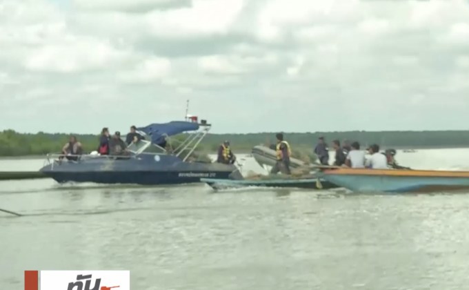 ชาวประมง ปิดล้อม จนท.ประมง ชิงไซหนอน