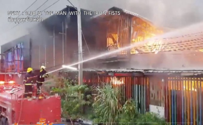 ไฟไหม้โรงงานกระจก จ.สมุทรปราการ