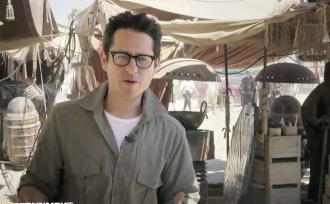 แฟนล่ารายชื่อเรียกร้องปลด “เจ.เจ. เอบรัมส์” ออกจาก Star Wars: Episode IX