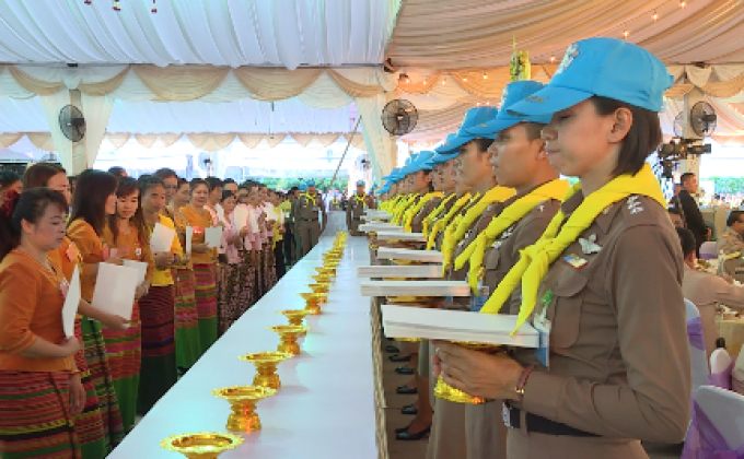 ร.10 พระราชทานงานเลี้ยงทีมช่วยเหลือ 13 หมูป่า