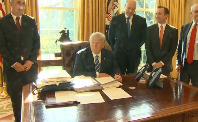 “ทรัมป์” ทวีตยุบที่ปรึกษาทางธุรกิจ หลังซีอีโอหลายรายลาออก