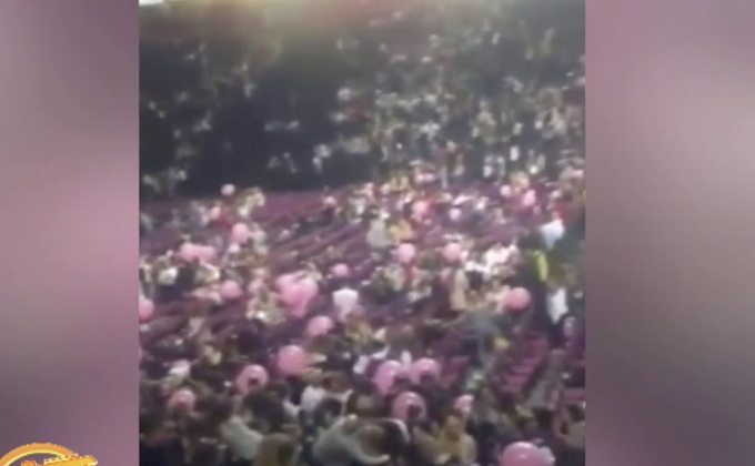 ภาพขณะเกิดเหตุระเบิดที่งานคอนเสิร์ตในอังกฤษ