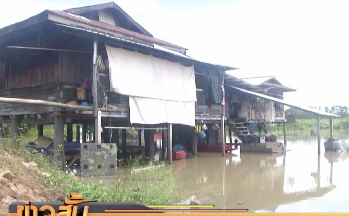 น้ำป่าสะสมเทือกเขาเพชรบูรณ์ท่วมพื้นที่ลุ่ม จ.พิจิตร