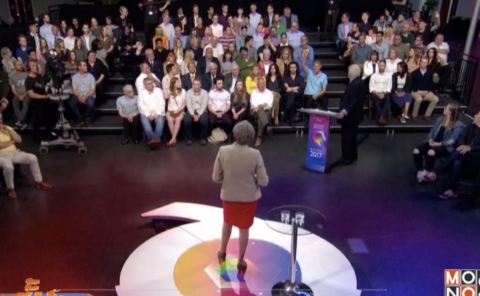 นายกฯ อังกฤษ โต้อภิปรายในช่วงโค้งสุดท้ายก่อนเลือกตั้งทั่วไป