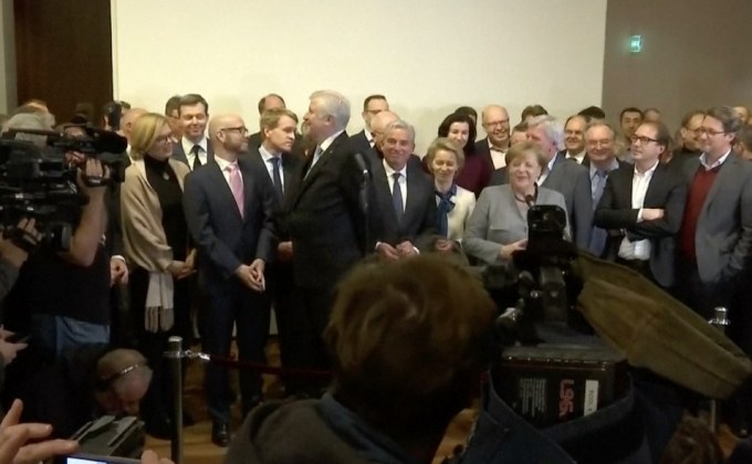 พรรค FDP ถอนตัวกะทันหันระหว่างการเจรจาจัดตั้งรัฐบาลเยอรมนี