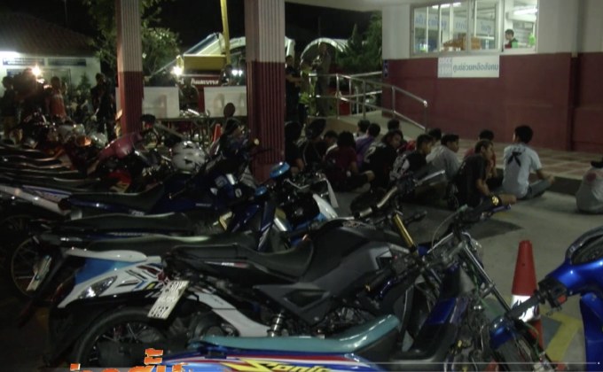 จับกลุ่มวัยรุ่นแข่งรถย่านลาดกระบัง