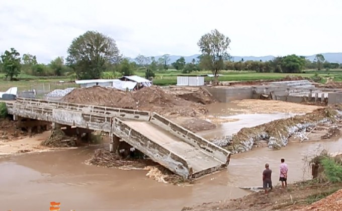 ผลกระทบจากพายุฤดูร้อนในหลายจังหวัด