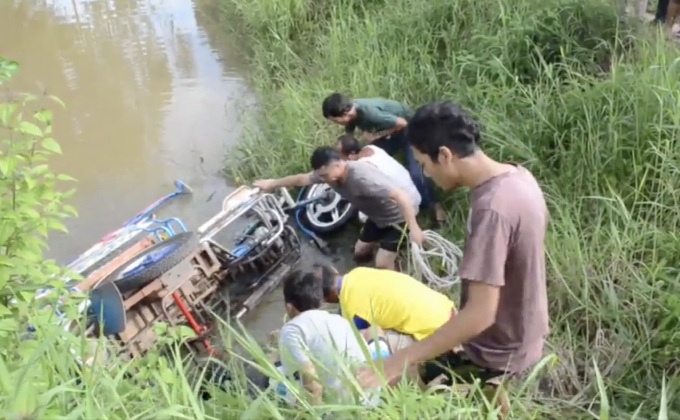 อุบัติเหตุสามล้อตกลำห้วย ทับร่างเสียชีวิต