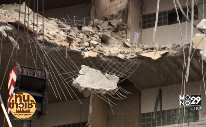 ระดมค้นหาผู้รอดชีวิตในซากอาคารถล่ม