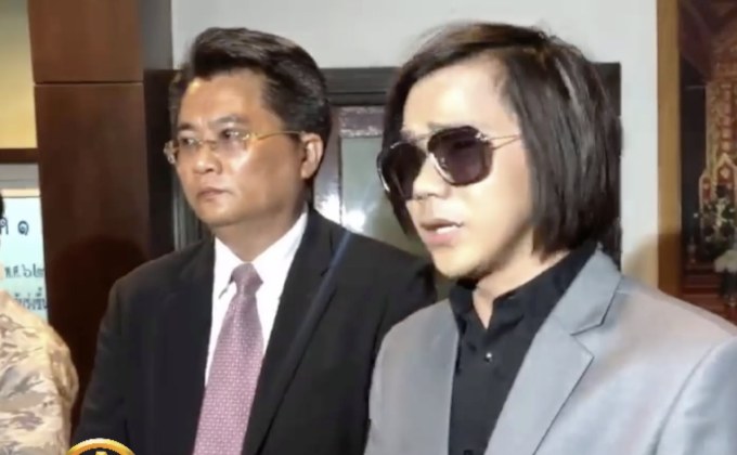 “บอล บางแก้ว” เข้ามอบตัว หลังตำรวจจ่อออกหมายจับ