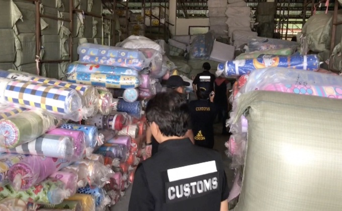 ยึดสินค้าละเมิดลิขสิทธิ์มูลค่า 30 ล้าน