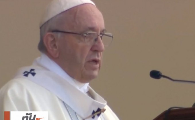 ​โป๊ปฟรานซิสวอนผู้คนตระหนักถึงเหตุรุนแรงต่อผู้หญิง