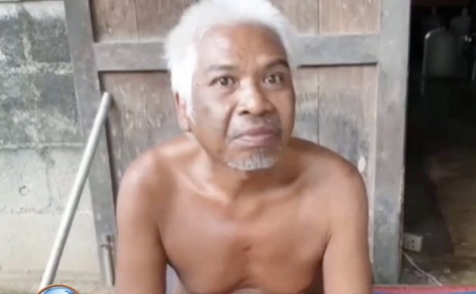 ลุงพิการขอทานเลี้ยงน้องพิการแม่ชรา