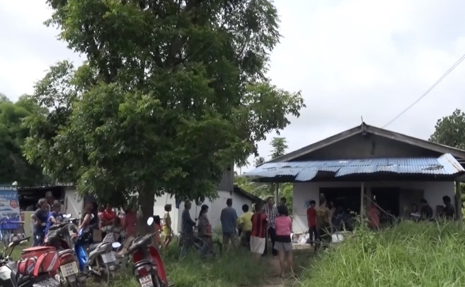 โมโหพ่อเลี้ยงทำร้ายแม่ ลูกเลี้ยงคว้าไม้ตีเสียชีวิต