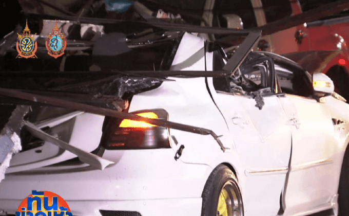 หนีตายวุ่น! ตึกแถวย่านตลาดประชานิเวศน์ถล่ม ทับรถพัง 7 คัน