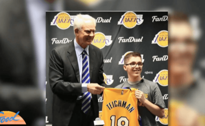 “เลเกอร์ส” สานฝันเซ็นสัญญาหนุ่มเนื้องอกในสมอง