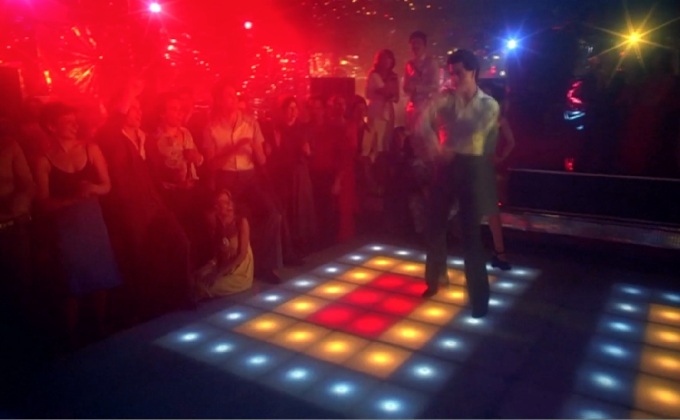ประมูลฟลอร์เต้นรำในหนัง Saturday Night Fever