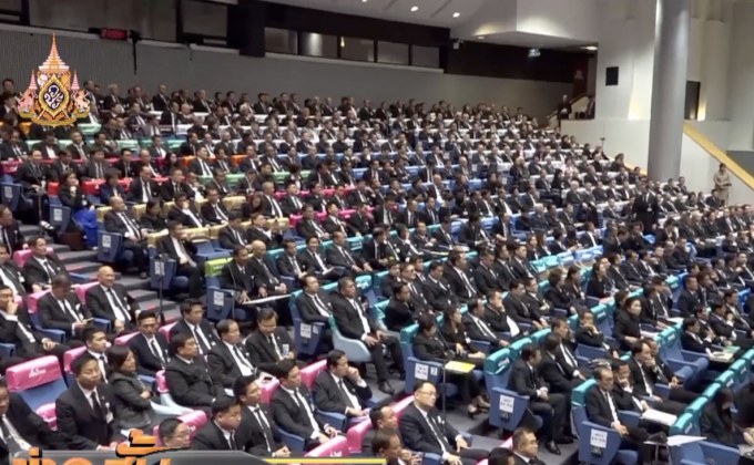 โพลชี้ประชาชนผิดหวัง กกต. มองการเมืองแย่ลง