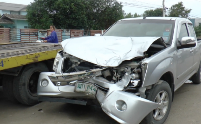 กระบะชน จยย.พ่อแม่ลูก ดับยกครัว